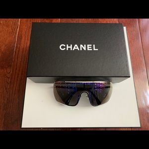 Chanel shield sunglasses *Rare*